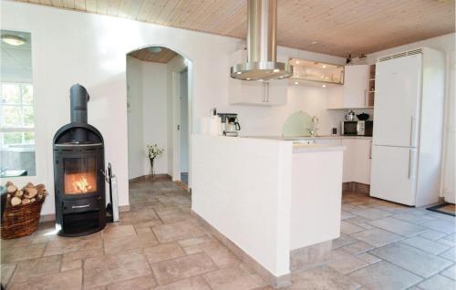 Four-bedroom Holiday Home In Blavand