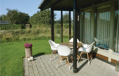Three-bedroom Holiday Home In Blavand