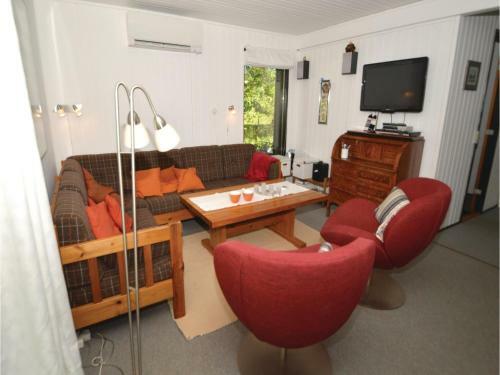 Three-bedroom Holiday Home In Blavand