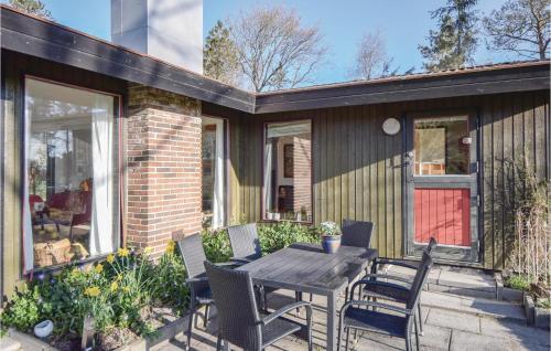 Three-bedroom Holiday Home In Blavand