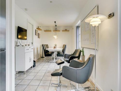 Two-bedroom Apartment In Blavand