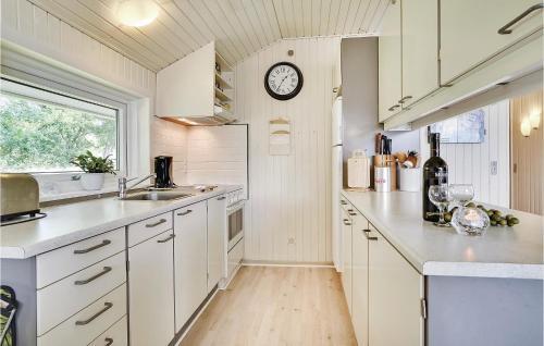 Three-bedroom Holiday Home In Blavand