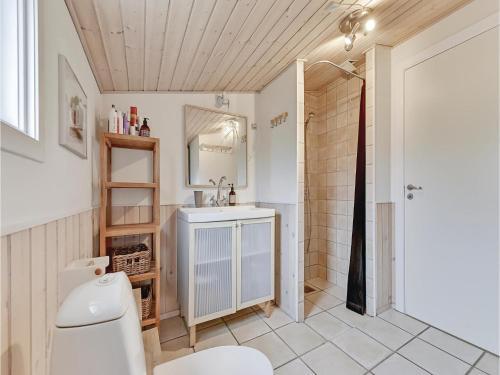 Four-bedroom Holiday Home In Blavand