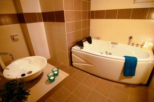 Hotel Bayou Lagoon Park Resort