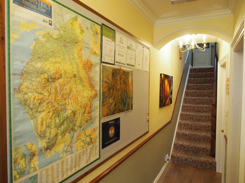 Hostal Montfort Cottage Guest House