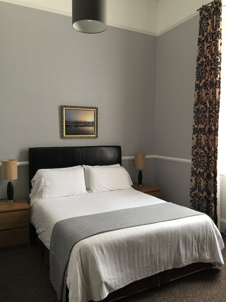 Hotel Palm Grove