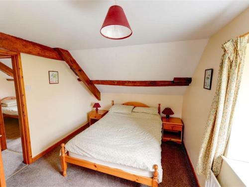 Luxurious Holiday Home In Llandovery With Garden
