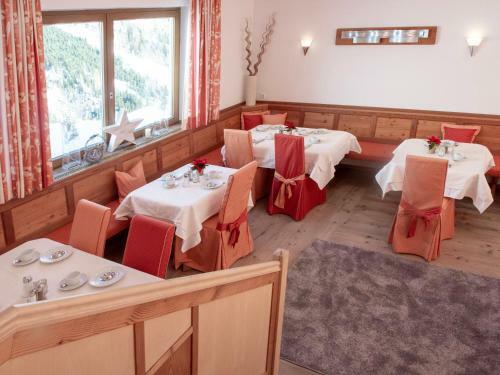 Bed & Breakfast Glanzer Homes Hochs�lden