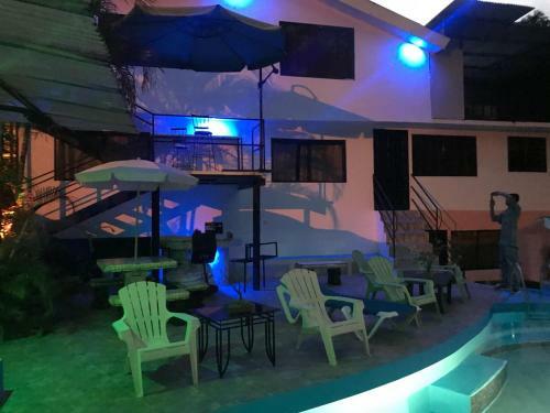 Hostal Hotel Cafe Del Mar, En Valle Pura Vida