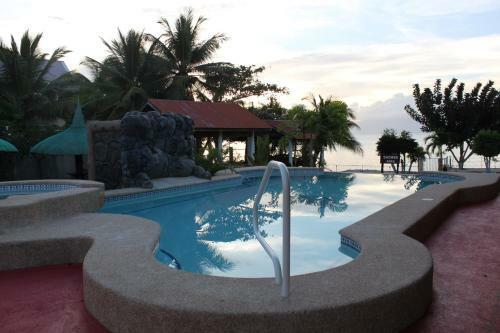 Hotel Bonita Oasis Beach Resort