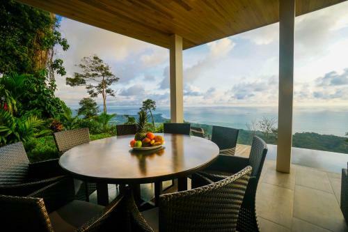 Hermosa Retreat Hr5 Luxury Villa