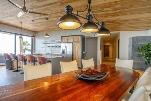 Hermosa Retreat Hr5 Luxury Villa