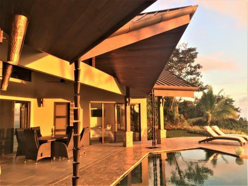 Hotel Golden Pineapple Villas-adults Only