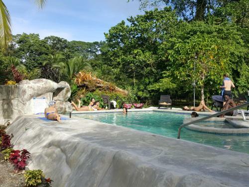 Hotel Coco Loco Lodge