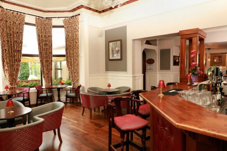 Hotel Oranmore Lodge (.)
