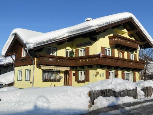 Hostal Haus Zur Linde