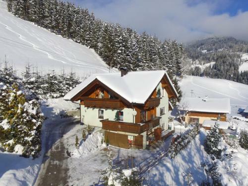 Sunny Apartment In Wagrain Austria With Balcony