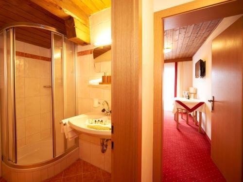 Hostal Appartementhaus Gratz