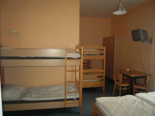 Happy Go Lucky Hotel + Hostel Sch�neberg