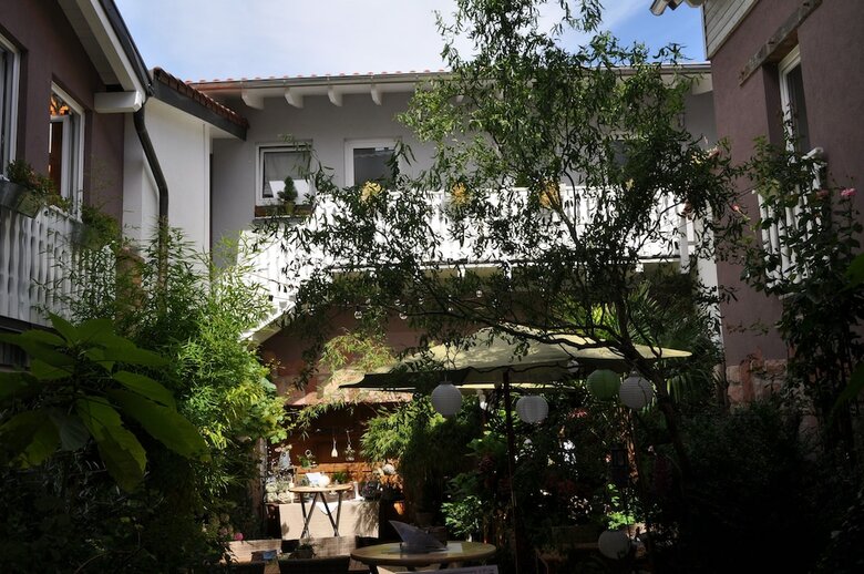 Hostal Hofgarten Rosa