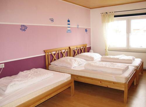 Holiday Home Landhaus K�stenwind (Bhv300)
