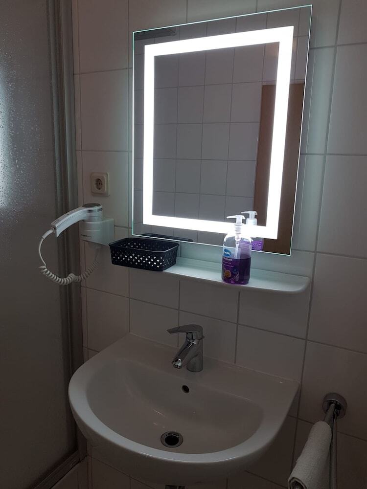 Gz Hotel Airport K�ln Bonn