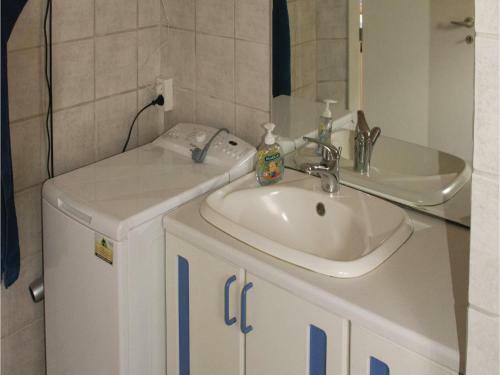 Three-bedroom Holiday Home In Nykobing M