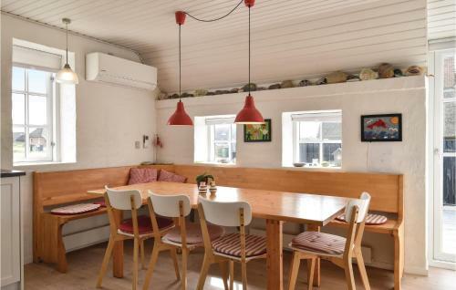 Five-bedroom Holiday Home In Harboore