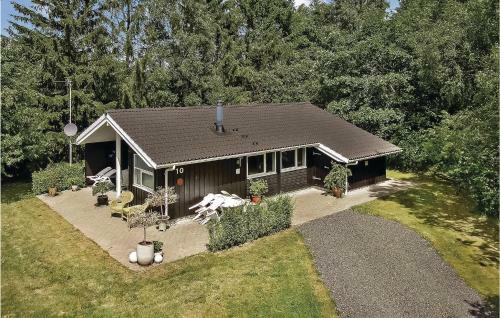Holiday Home Give 37