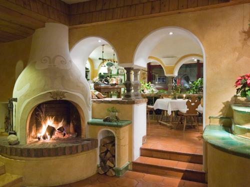 Harmony's Hotel Pr�gant
