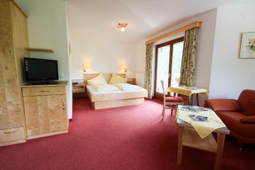 Hostal Hotel Garni Haus Sonnblick