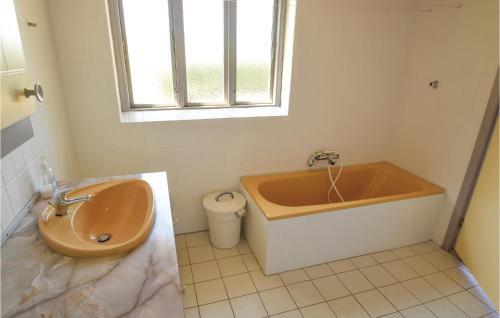 Three-bedroom Holiday Home In Humble