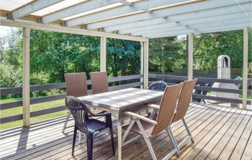 Three-bedroom Holiday Home In Humble