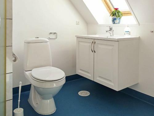 Four-bedroom Holiday Home In Humble 6