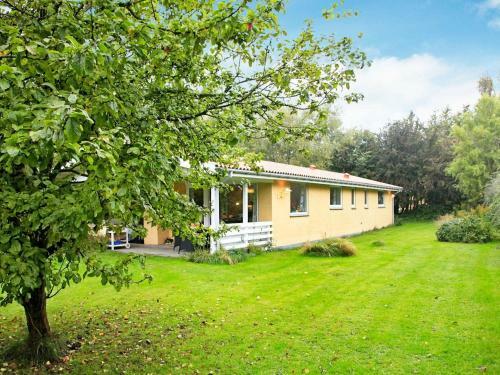 Three-bedroom Holiday Home In Humble 12