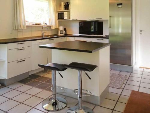 Three-bedroom Holiday Home In Humble 12
