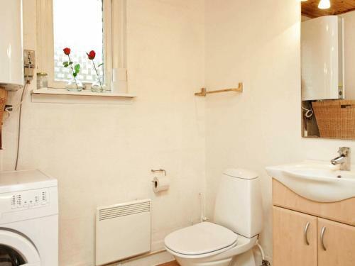 Three-bedroom Holiday Home In Humble 12
