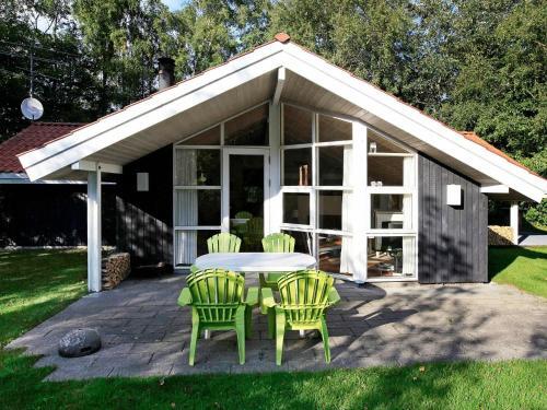 Five-bedroom Holiday Home In Humble 1