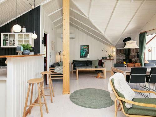 Holiday Home Humble XIII