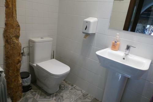 Albergue Hoster�a De Curtidores