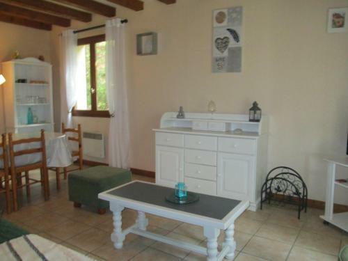 Holiday Home La Ch�taigneraie