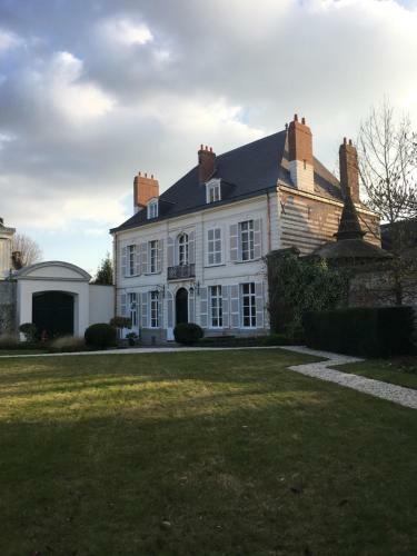 Bed & Breakfast Entre Cour Et Jardin