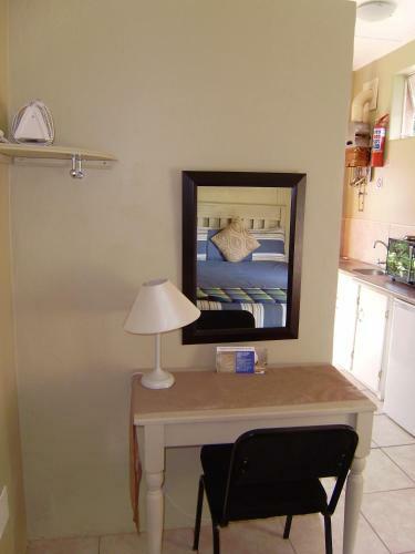 Hostal Chez Nous Bed And Breakfast & Self Catering