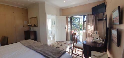 Hostal Chez Nous Bed And Breakfast & Self Catering