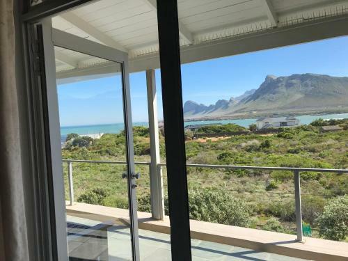 Hostal Moonstruck On Pringle Bay Guesthouse