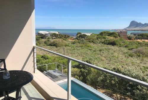 Hostal Moonstruck On Pringle Bay Guesthouse