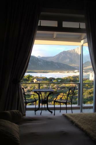 Hostal Moonstruck On Pringle Bay Guesthouse