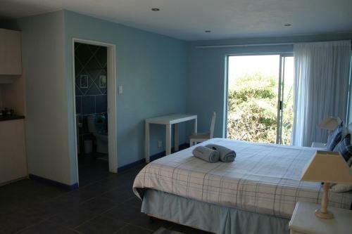 Hostal Columbus Guest House