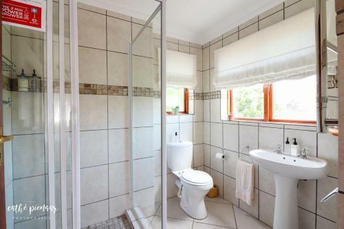 Hostal A Tuscan Villa Guest House
