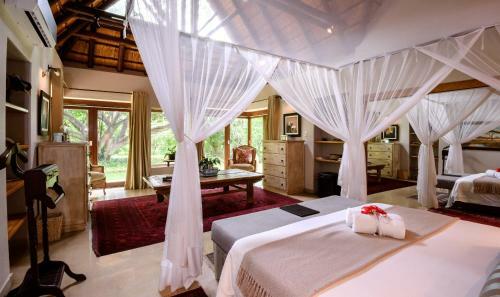 Lodge Khaya Ndlovu Manor House